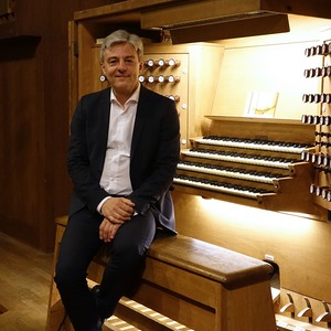 Thierry Mechler an der Rudigierorgel